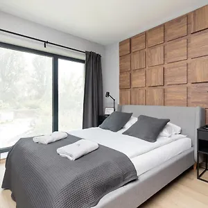 Апартаменты Modern Srodmiescie By Renters, Краков